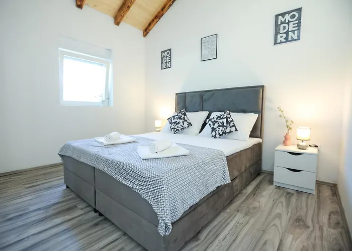 Mia With Pool Villa Donje Rastane